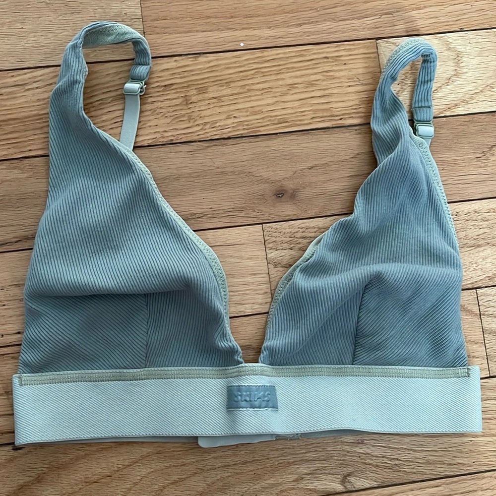 Skims Bra